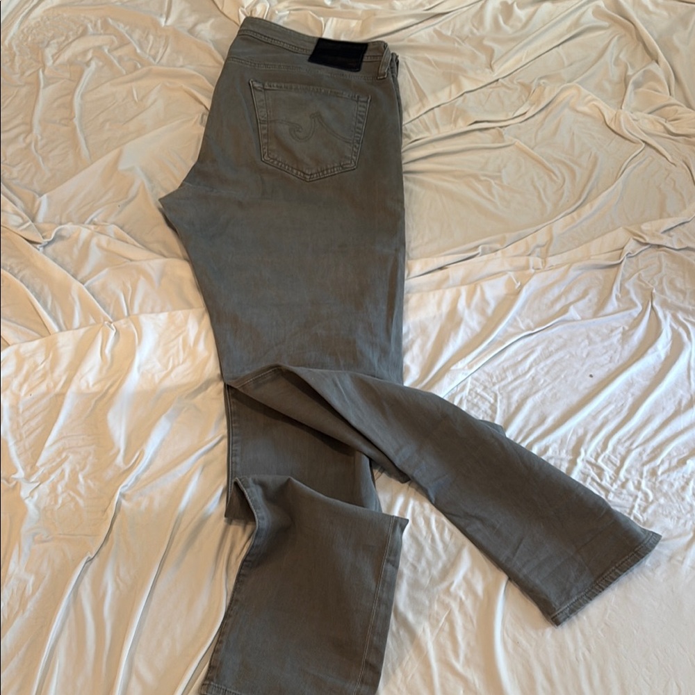 Casual Olive Green Jeans